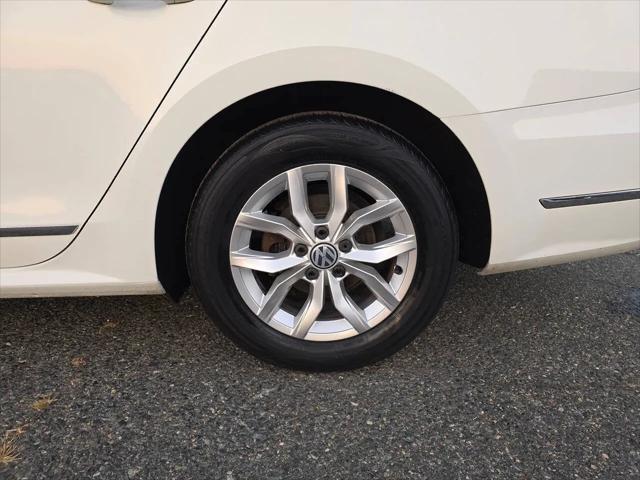 2016 Volkswagen Passat 1.8T S