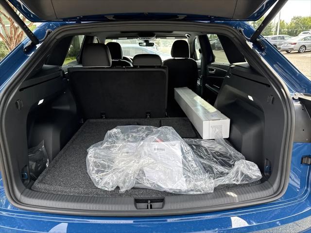 2026 Volkswagen Atlas Cross Sport SEL Premium R-Line