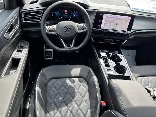2026 Volkswagen Atlas Cross Sport SEL Premium R-Line