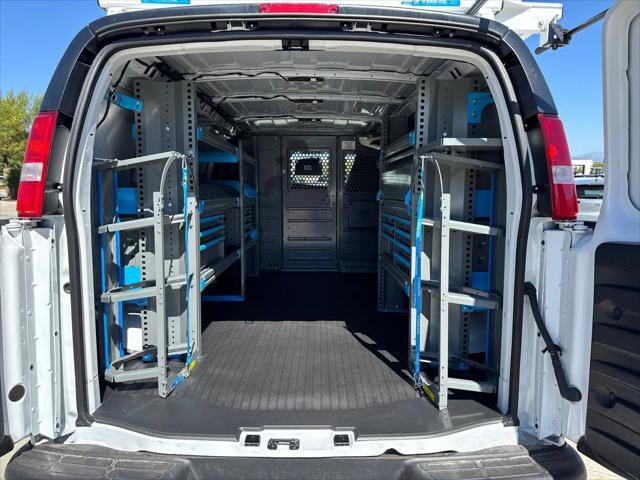 2025 GMC Savana Cargo RWD 2500 Regular Wheelbase Work Van