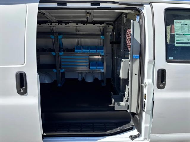 2025 GMC Savana Cargo RWD 2500 Regular Wheelbase Work Van