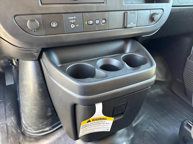 2025 GMC Savana Cargo RWD 2500 Regular Wheelbase Work Van