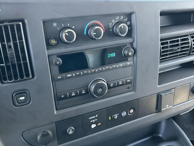 2025 GMC Savana Cutaway Work Van