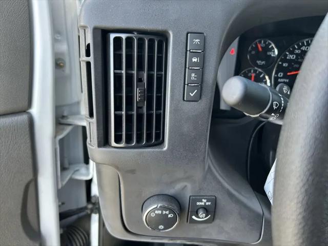 2025 GMC Savana Cutaway Work Van