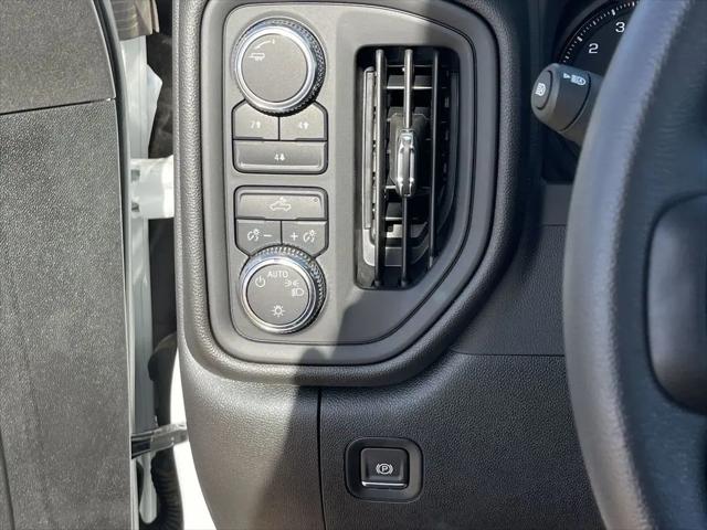 2025 GMC Sierra 2500HD 4WD Regular Cab Long Bed Pro