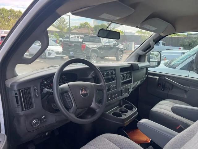 2025 GMC Savana Cutaway Work Van
