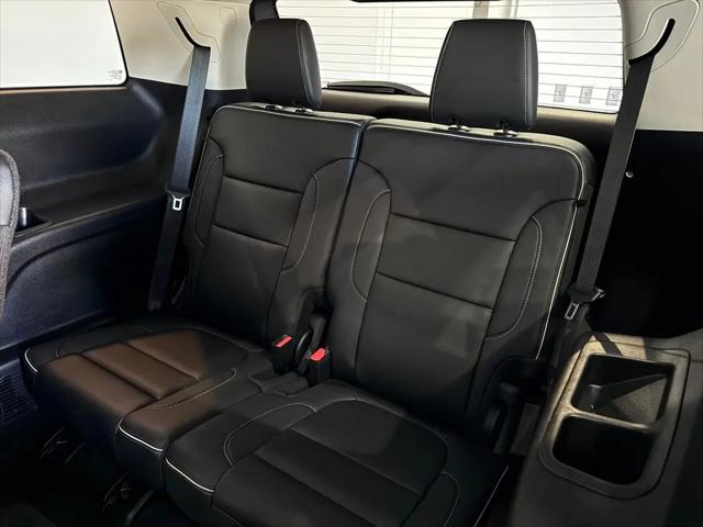 2023 GMC Acadia AWD Denali