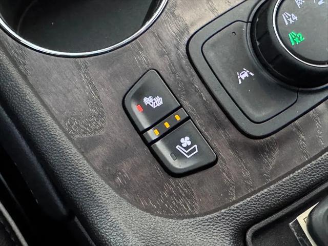 2023 GMC Acadia AWD Denali