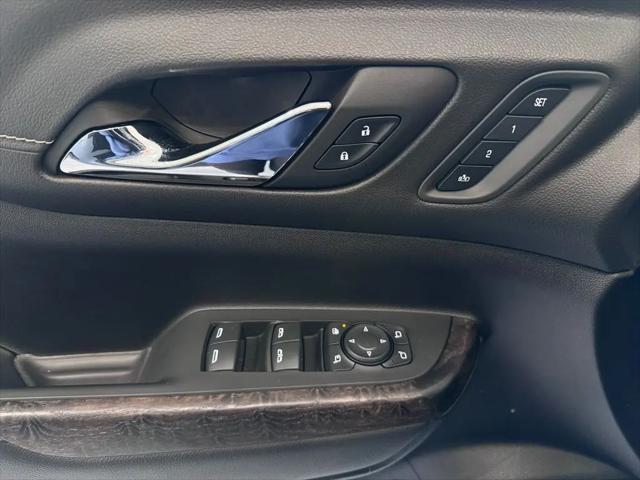 2023 GMC Acadia AWD Denali