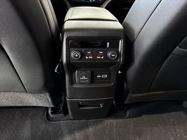 2023 GMC Acadia AWD Denali