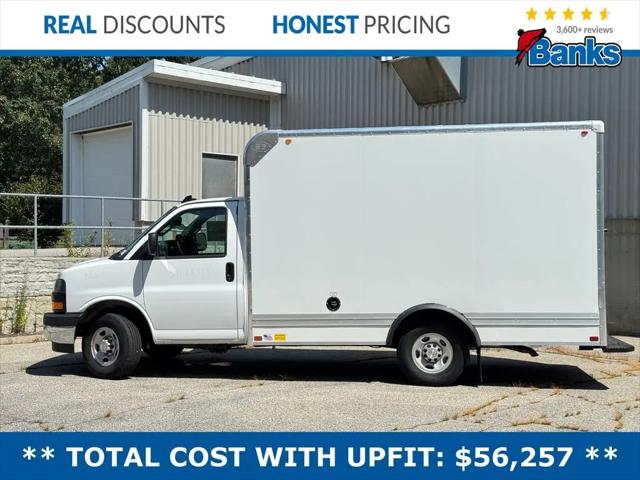 2025 Chevrolet Express Cutaway Work Van