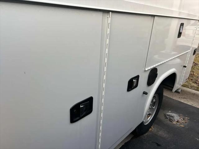 2025 Chevrolet Express Cutaway Work Van