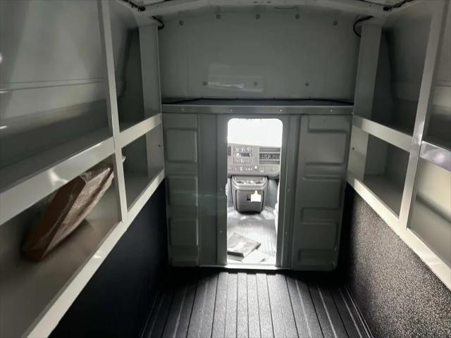 2025 Chevrolet Express Cutaway Work Van