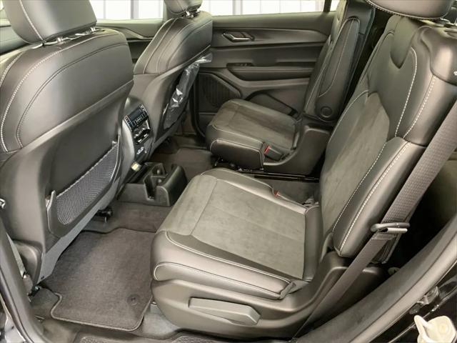 2025 Jeep Grand Cherokee L Altitude X 4x4