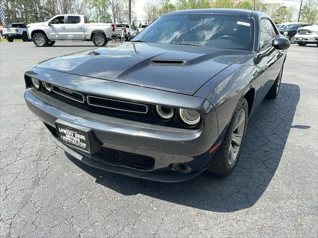 2016 Dodge Challenger SXT