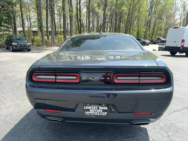 2016 Dodge Challenger SXT
