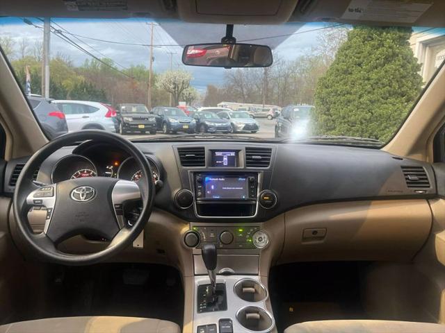 2013 Toyota Highlander Base Plus V6