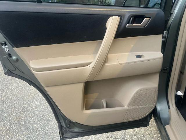 2013 Toyota Highlander Base Plus V6