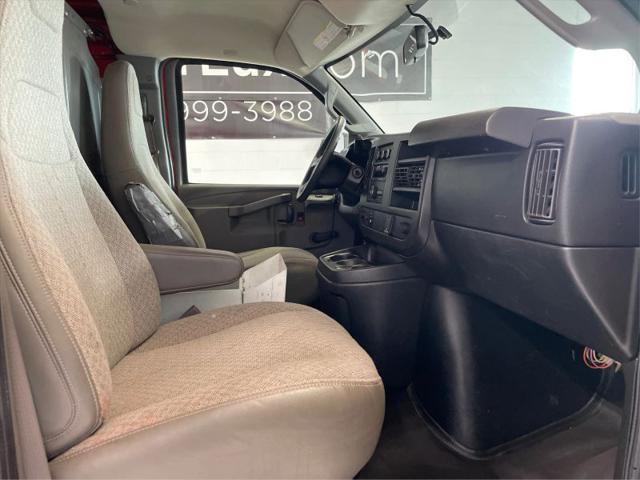 2017 GMC Savana 3500 Work Van