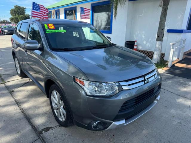 2015 Mitsubishi Outlander SE