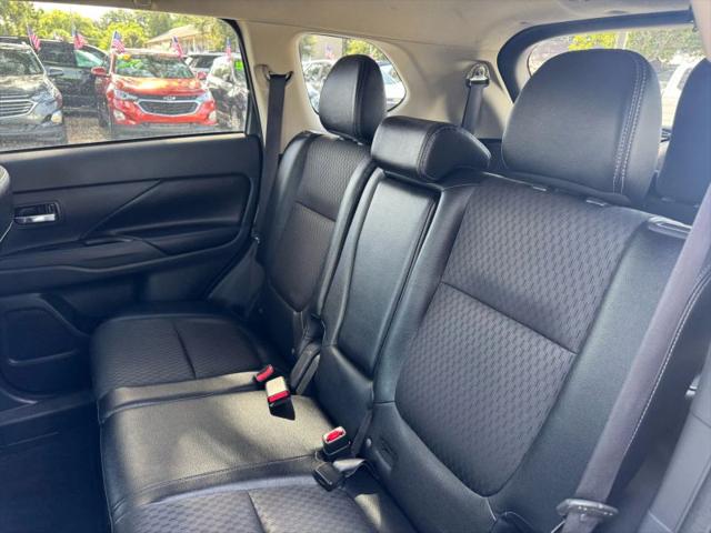 2015 Mitsubishi Outlander SE
