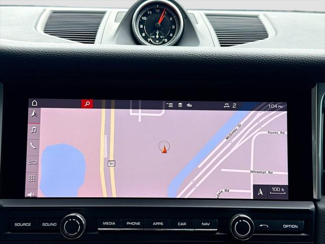 2021 Porsche Macan Base