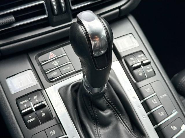 2021 Porsche Macan Base