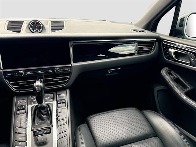 2021 Porsche Macan Base