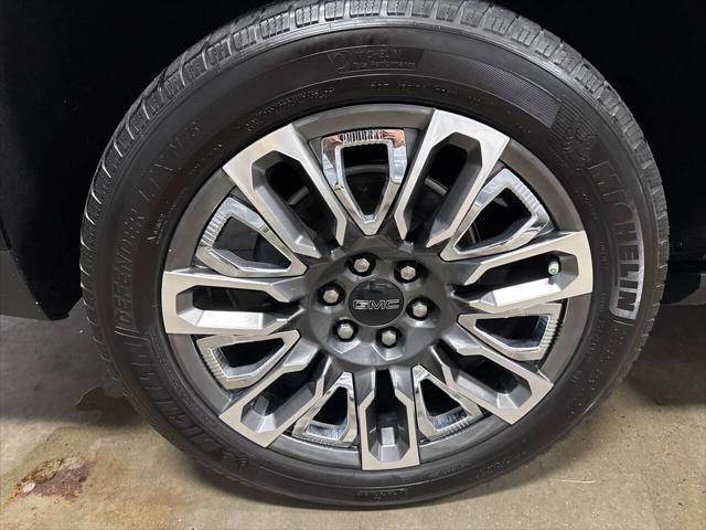 2023 GMC Yukon XL 4WD Denali Ultimate