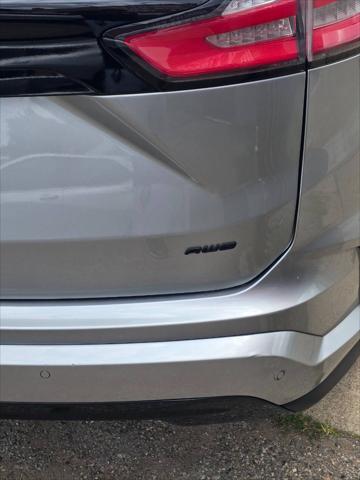 2023 Ford Edge SE