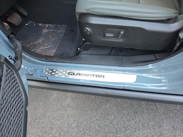 2025 Jeep Gladiator GLADIATOR MOJAVE X 4X4 2025 Jeep Gladiator GLADIATOR MOJAVE X 4X4