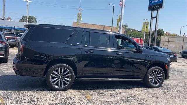 2023 Cadillac Escalade ESV 4WD Sport