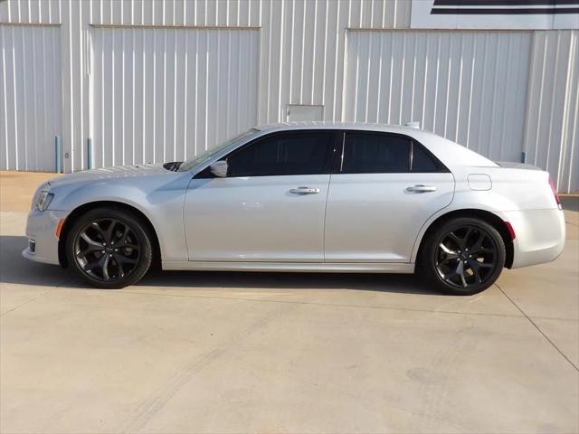 2022 Chrysler 300 Touring L