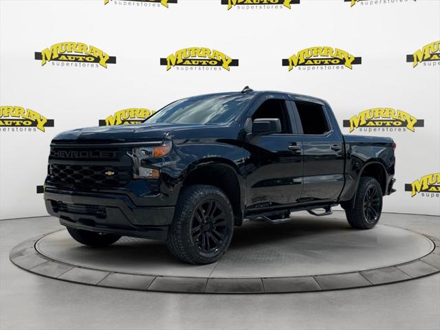 2022 Chevrolet Silverado 1500 4WD Crew Cab Short Bed Custom
