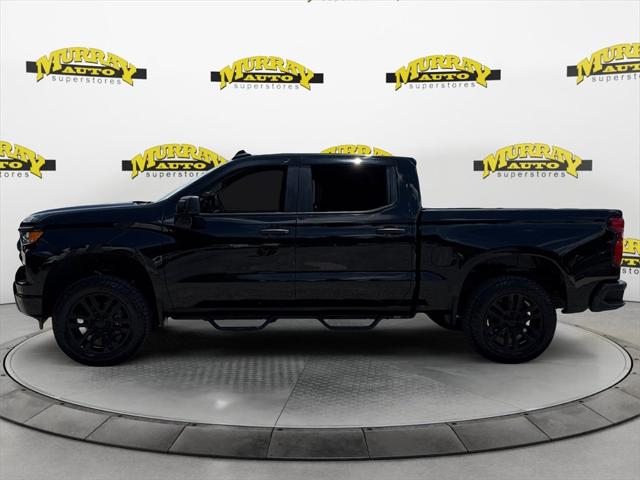 2022 Chevrolet Silverado 1500 4WD Crew Cab Short Bed Custom