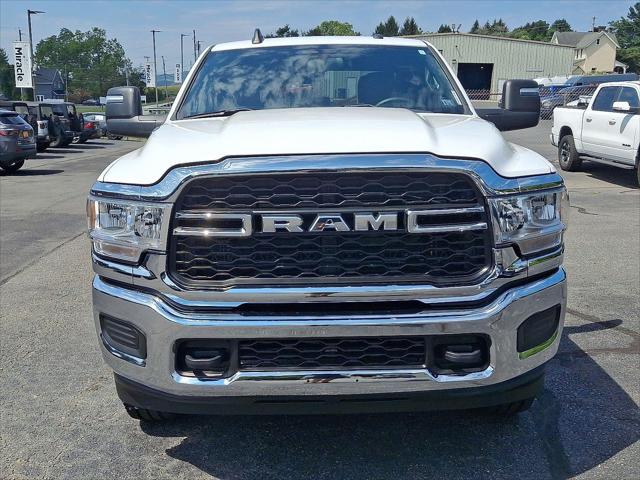 2023 RAM 2500 Tradesman Crew Cab 4x4 8 Box