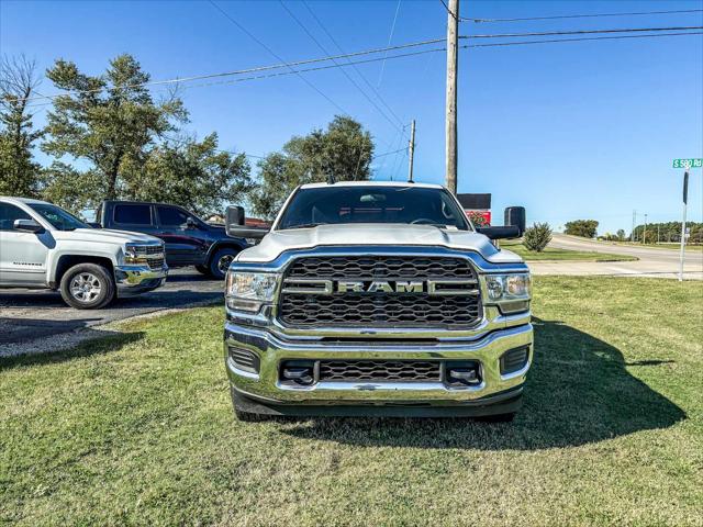 2021 RAM 2500 Tradesman Crew Cab 4x2 8 Box