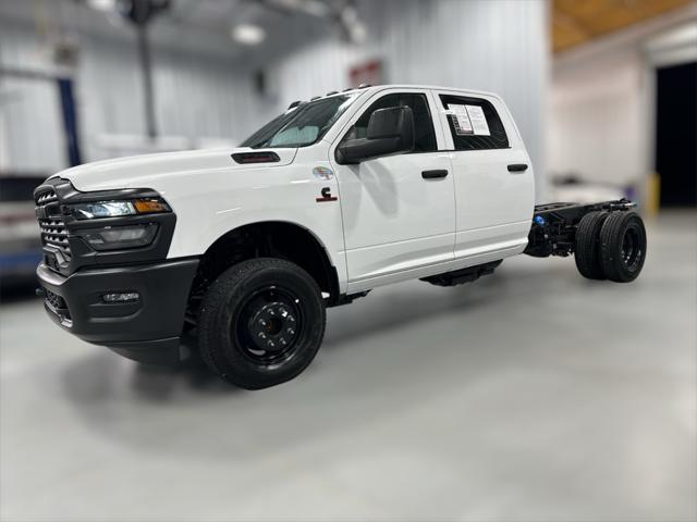 2025 RAM 3500 Chassis Tradesman/Big Horn