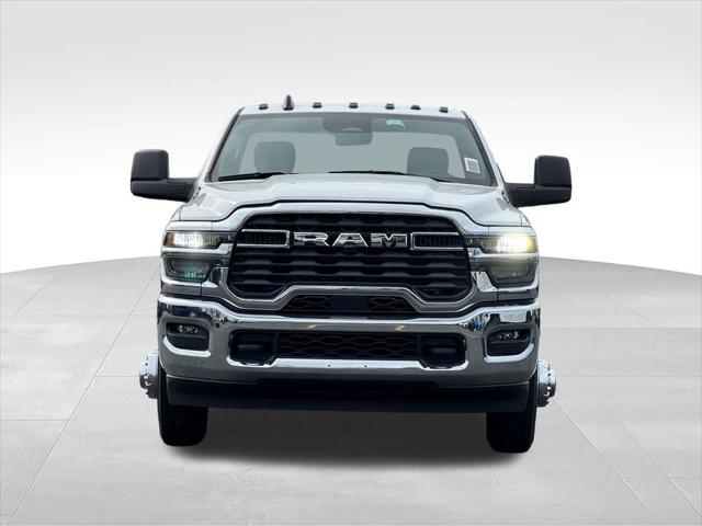 2026 RAM 3500 Chassis RAM 3500 TRADESMAN CHASSIS REGULAR CAB 4X4 84 CA 2026 RAM 3500 Chassis RAM 3500 TRADESMAN CHASSIS REGULAR CAB 4X4 84 CA