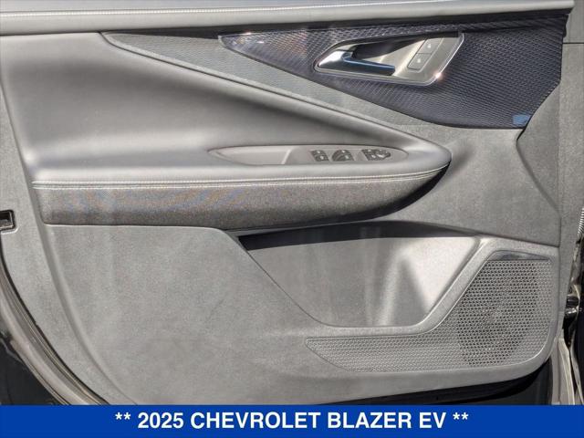 2025 Chevrolet V Blazer LT AWD