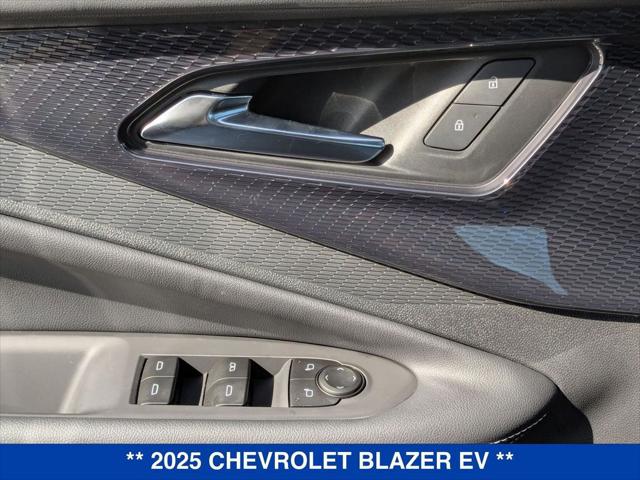 2025 Chevrolet V Blazer LT AWD