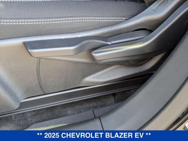 2025 Chevrolet V Blazer LT AWD