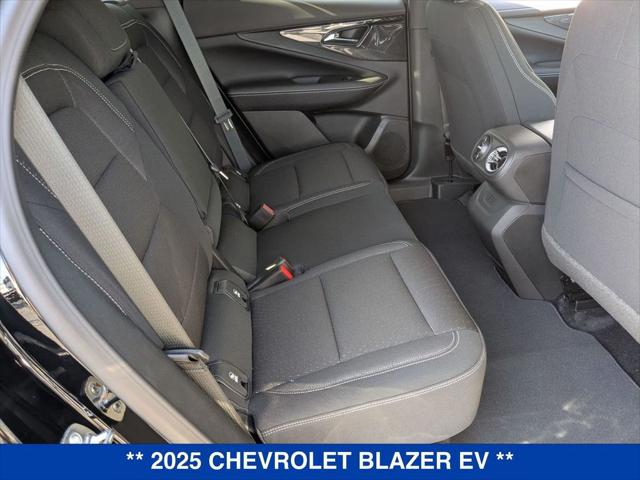 2025 Chevrolet V Blazer LT AWD