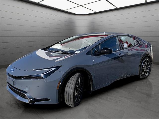 2026 Toyota Prius XSE Premium's photo