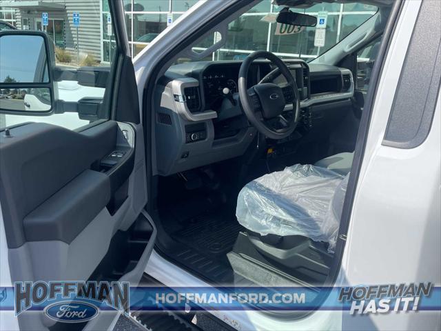2025 Ford F-550 XL