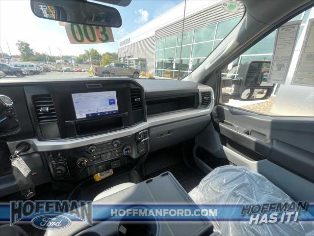 2025 Ford F-550 XL