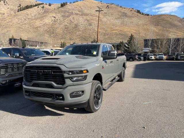 2026 RAM Ram 2500 RAM 2500 BLACK EXPRESS CREW CAB 4X4 8 BOX