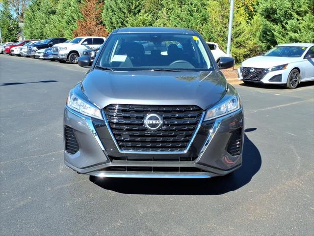 2025 Nissan Kicks S