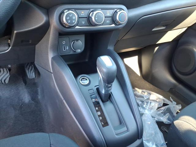 2025 Nissan Kicks S