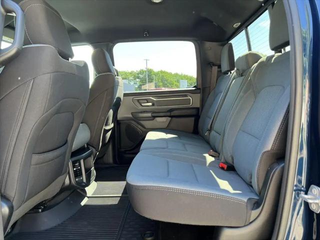 2023 Ram 1500 Big Horn Crew Cab 4x4 5'7" Box
